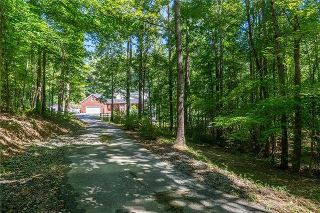 75 Black Forest Drive, Dallas, GA 30132
