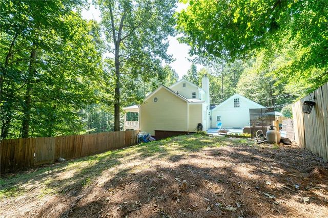 75 Black Forest Drive, Dallas, GA 30132