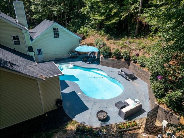 75 Black Forest Drive, Dallas, GA 30132