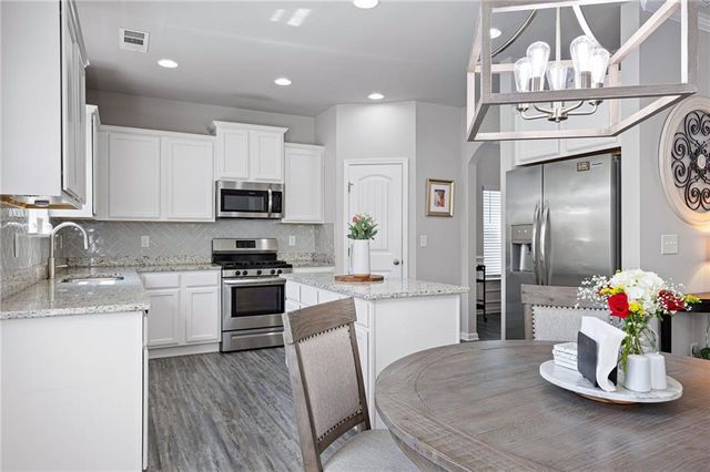515 S Bound Court, Acworth, GA 30102