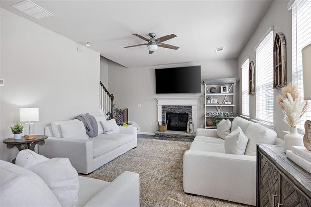 515 S Bound Court, Acworth, GA 30102