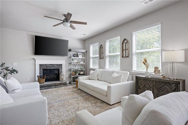 515 S Bound Court, Acworth, GA 30102