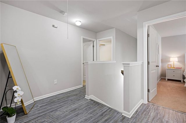 515 S Bound Court, Acworth, GA 30102