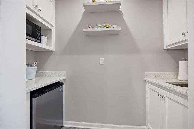 515 S Bound Court, Acworth, GA 30102