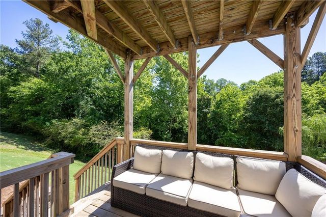 515 S Bound Court, Acworth, GA 30102