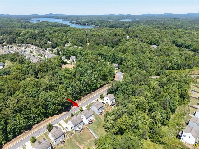 515 S Bound Court, Acworth, GA 30102