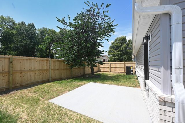94 Donna Dr, Hendersonville, TN 37075