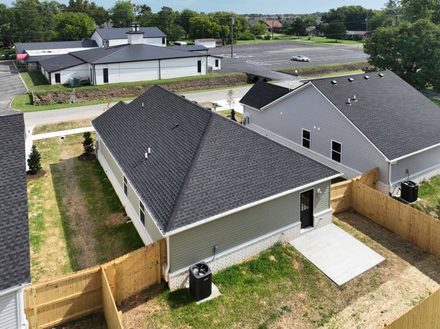 94 Donna Dr, Hendersonville, TN 37075