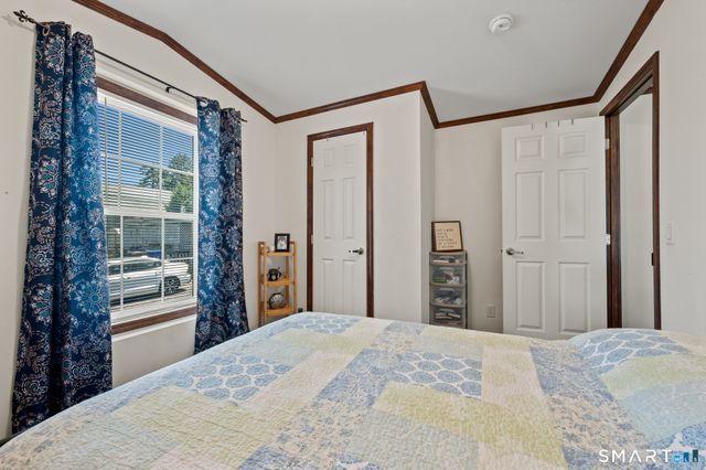 15 Pine Street, East Windsor, CT 06088