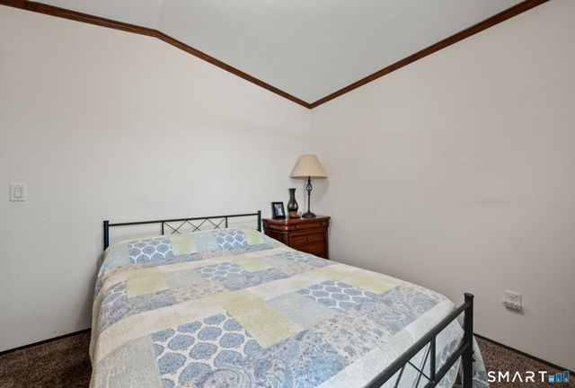 15 Pine Street, East Windsor, CT 06088