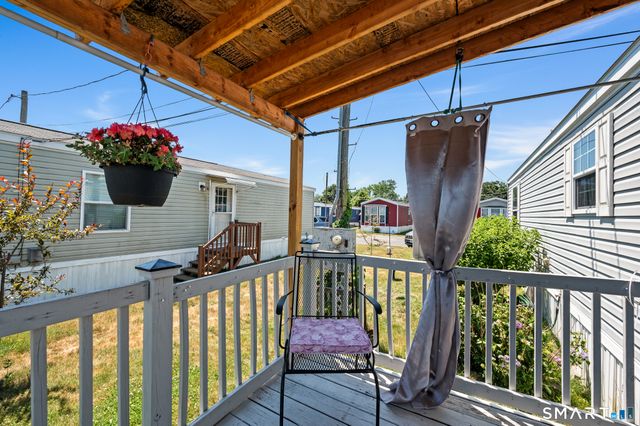 15 Pine Street, East Windsor, CT 06088