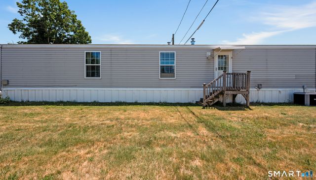 15 Pine Street, East Windsor, CT 06088