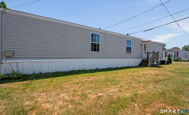 15 Pine Street, East Windsor, CT 06088