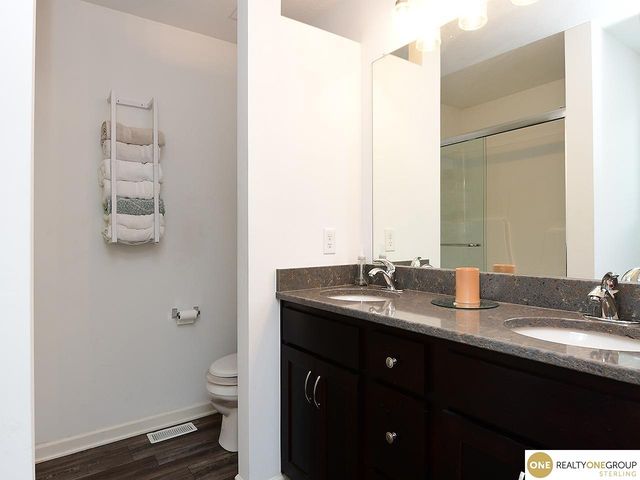 7772 N 86th Avenue, Omaha, NE 68122