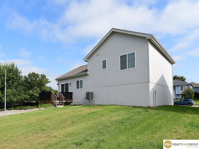 7772 N 86th Avenue, Omaha, NE 68122