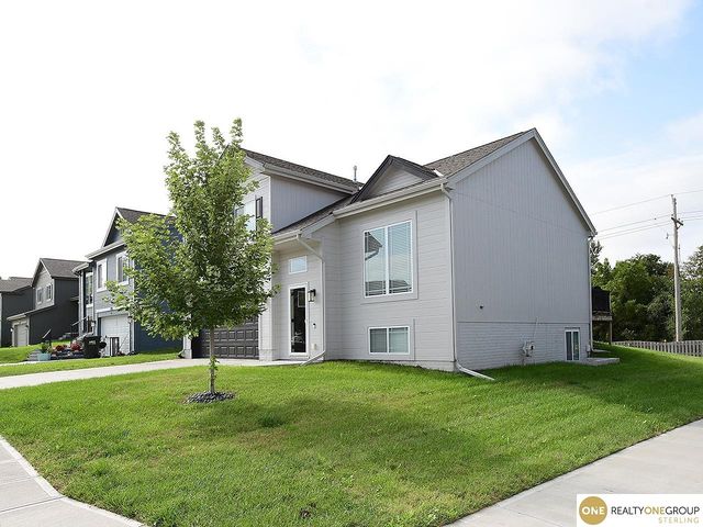 7772 N 86th Avenue, Omaha, NE 68122