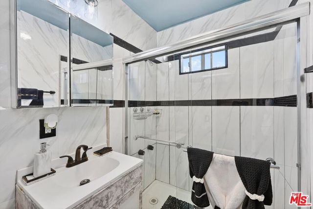 423 E 127th Street, Los Angeles, CA 90061