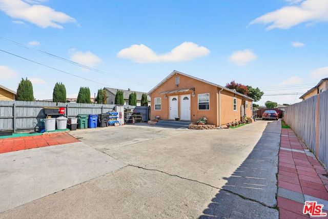 423 E 127th Street, Los Angeles, CA 90061