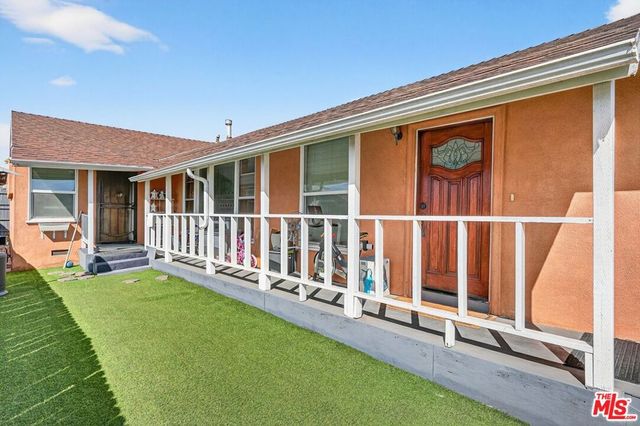 423 E 127th Street, Los Angeles, CA 90061