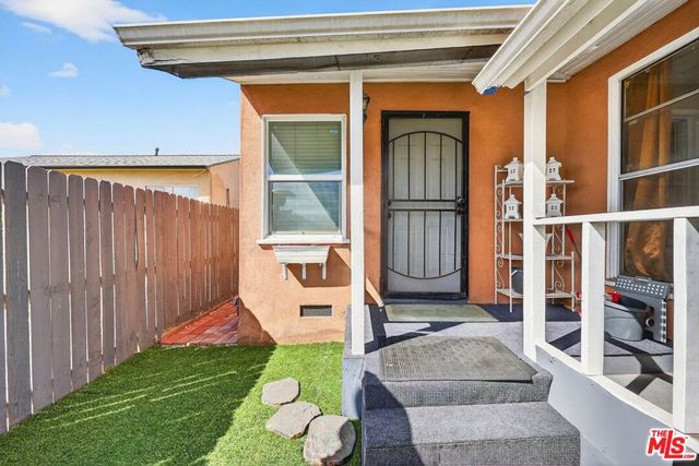 423 E 127th Street, Los Angeles, CA 90061