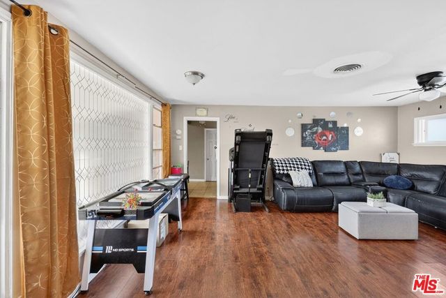 423 E 127th Street, Los Angeles, CA 90061
