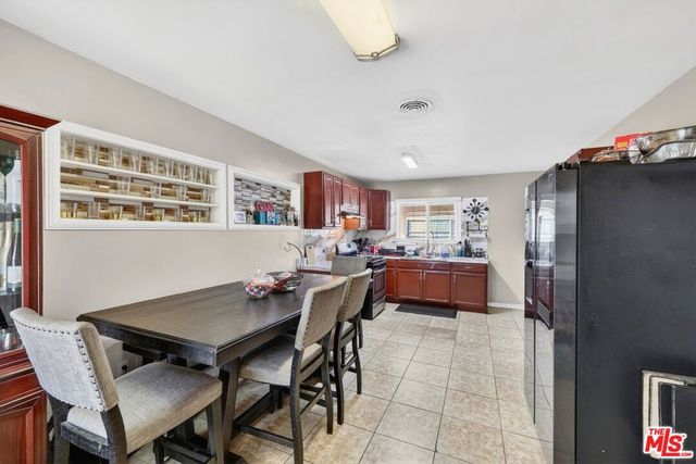 423 E 127th Street, Los Angeles, CA 90061