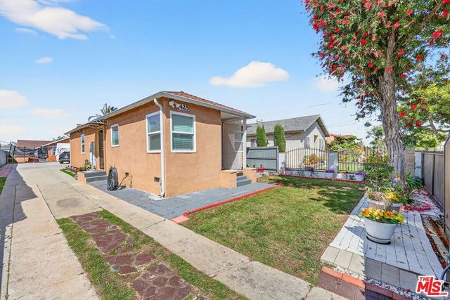 423 E 127th Street, Los Angeles, CA 90061