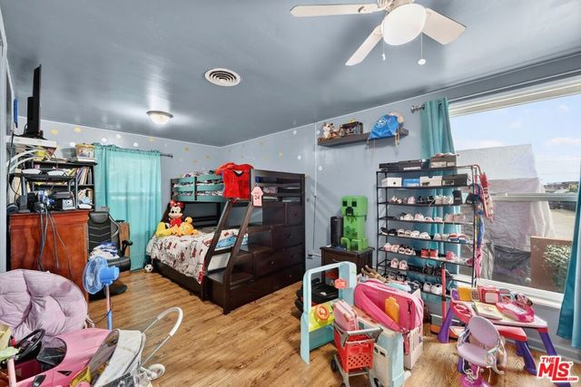 423 E 127th Street, Los Angeles, CA 90061