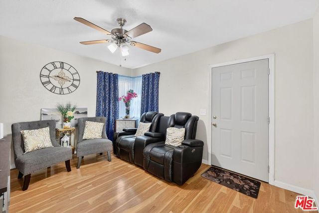 423 E 127th Street, Los Angeles, CA 90061