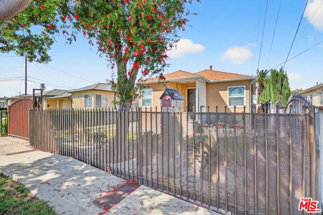423 E 127th Street, Los Angeles, CA 90061