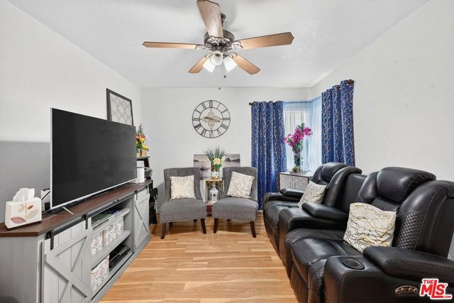 423 E 127th Street, Los Angeles, CA 90061