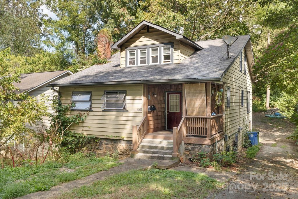 141 Louisiana Avenue, Asheville, NC 28806