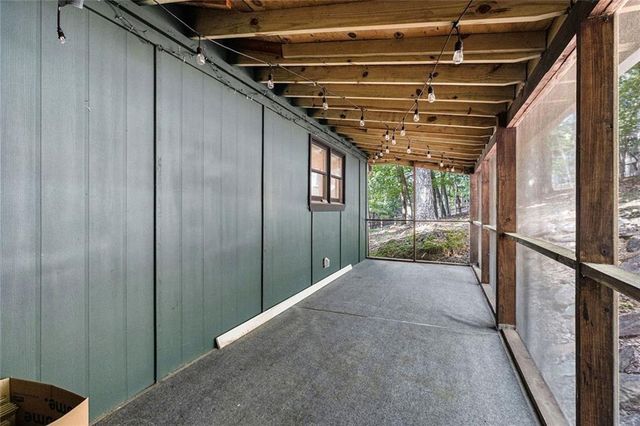 220 Fox Den Circle, Jasper, GA 30143