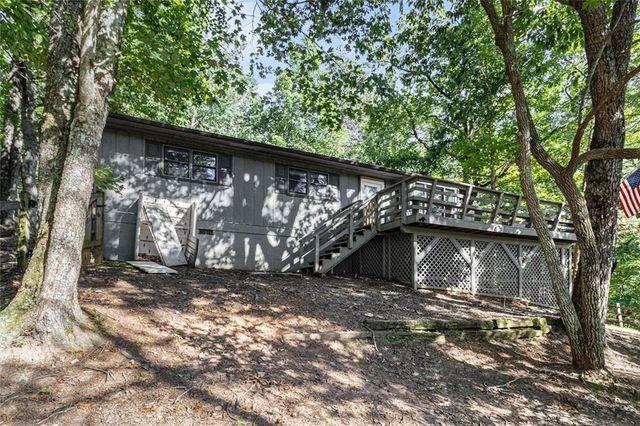 220 Fox Den Circle, Jasper, GA 30143