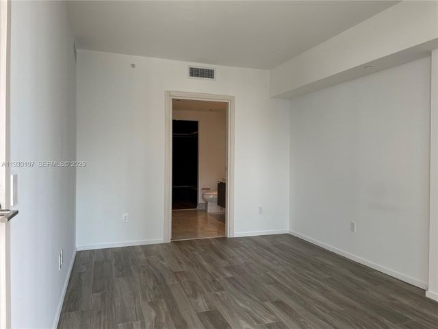 801 S Miami Ave 3303, Miami, FL 33130