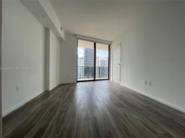 801 S Miami Ave 3303, Miami, FL 33130