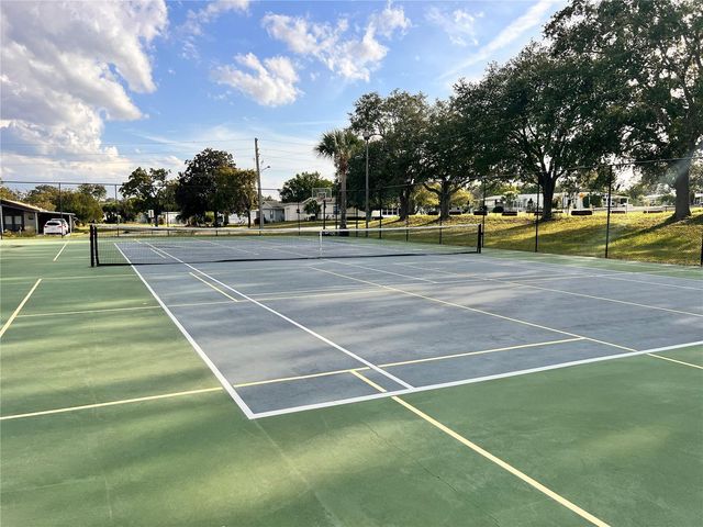 8095 WESTERN CIRCLE DRIVE, Brooksville, FL 34613