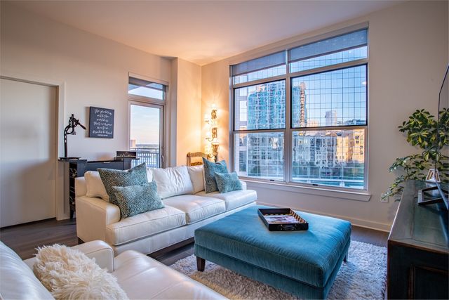 2323 N Houston Street 613, Dallas, TX 75219