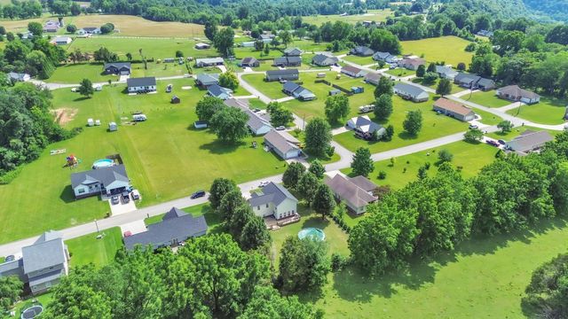 140 Estates Drive, Science Hill, KY 42553
