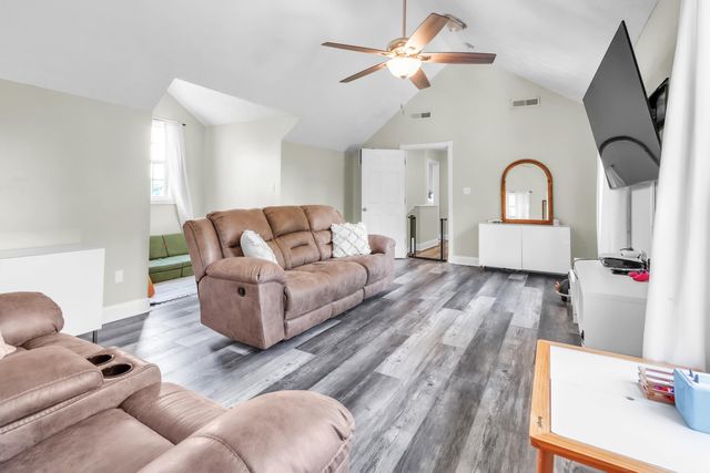 140 Estates Drive, Science Hill, KY 42553