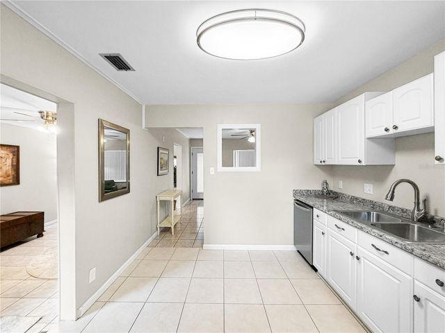 2509 W LEMON STREET, Tampa, FL 33609