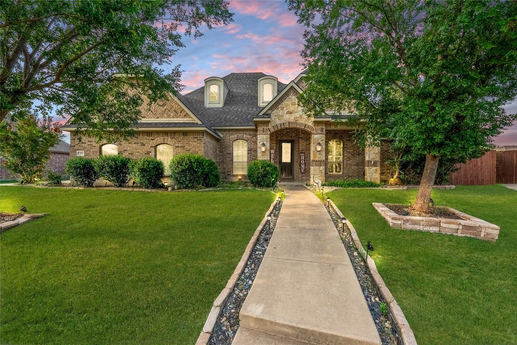 109 Abbey Road, Waxahachie, TX 75165