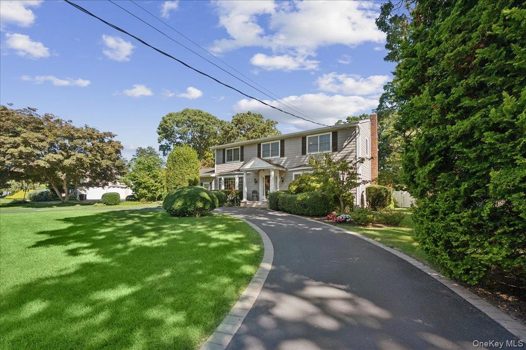 81 Widgeon Court, Great River, NY 11739 — photo 4