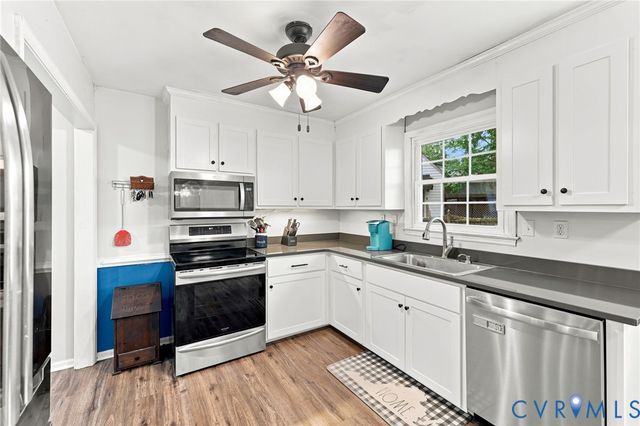 1306 Whitley Ct, Chester, VA 23836