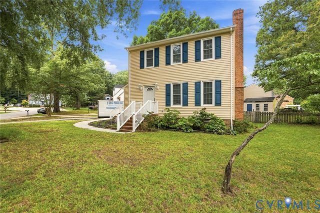 1306 Whitley Ct, Chester, VA 23836