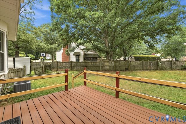 1306 Whitley Ct, Chester, VA 23836