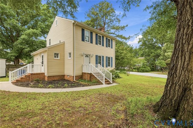1306 Whitley Ct, Chester, VA 23836