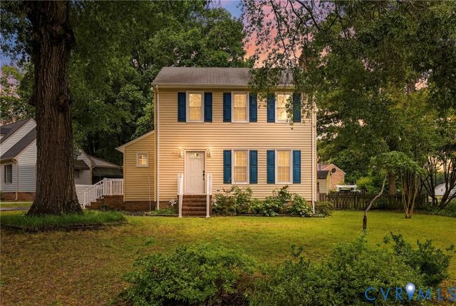 1306 Whitley Ct, Chester, VA 23836