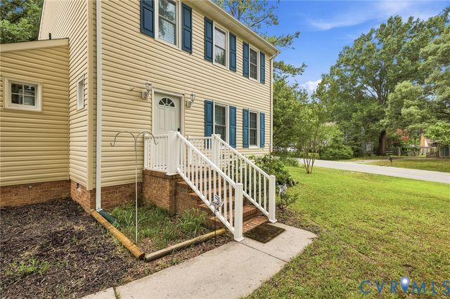 1306 Whitley Ct, Chester, VA 23836