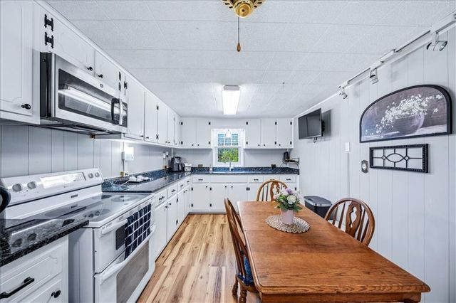 4963 Silver Avenue, Kansas City, KS 66106